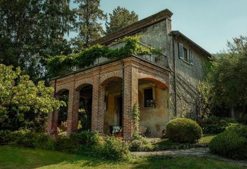 带阳台套房, Wirnica