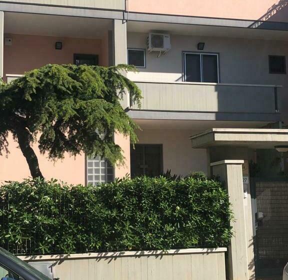 Quarto Triplo Estandar, B&b Smile