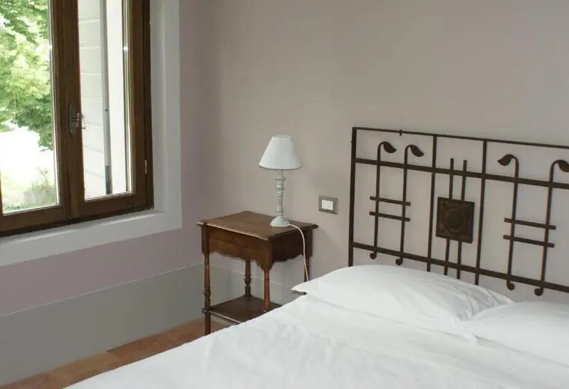 Deluxe room with river view, La Finestra Sul Po  Agriturismo