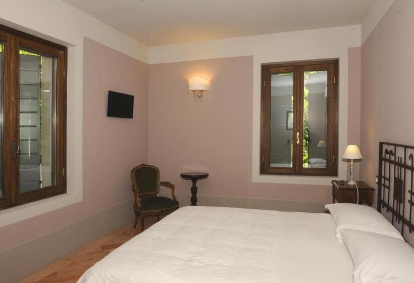 Deluxe room with river view, La Finestra Sul Po  Agriturismo