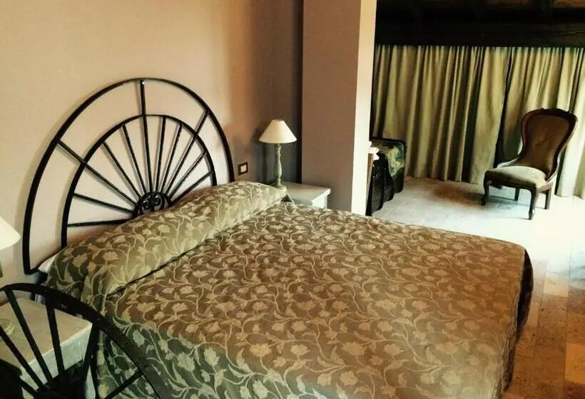 キングサイズベッドのスーペリアルーム, La Finestra Sul Po  Agriturismo