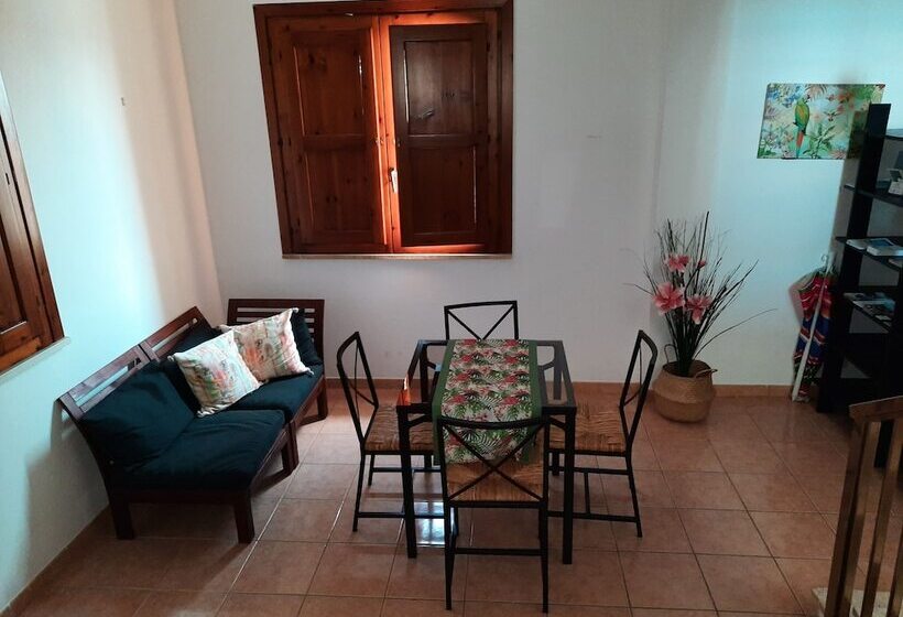 חדר קומפורט לשלושה, Aloha Marzamemi Rooms