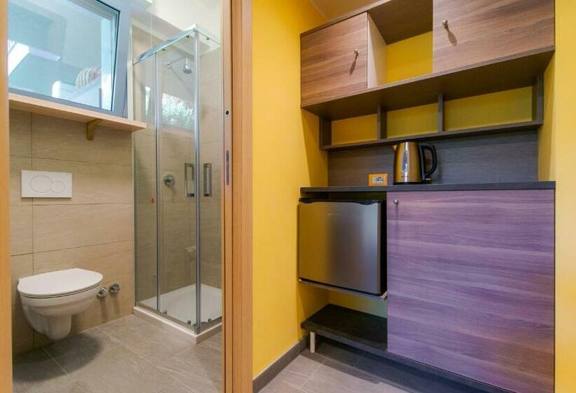 اتاق استاندارد با چشم‌انداز باغ, Casa Livio  Rooms And Studios
