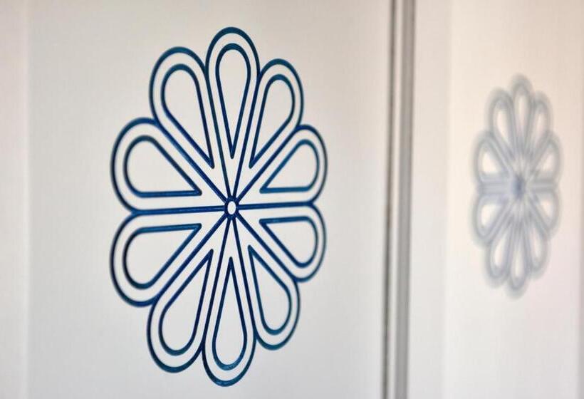 חדר סטנדרט עם מרפסת, Inah Rooms