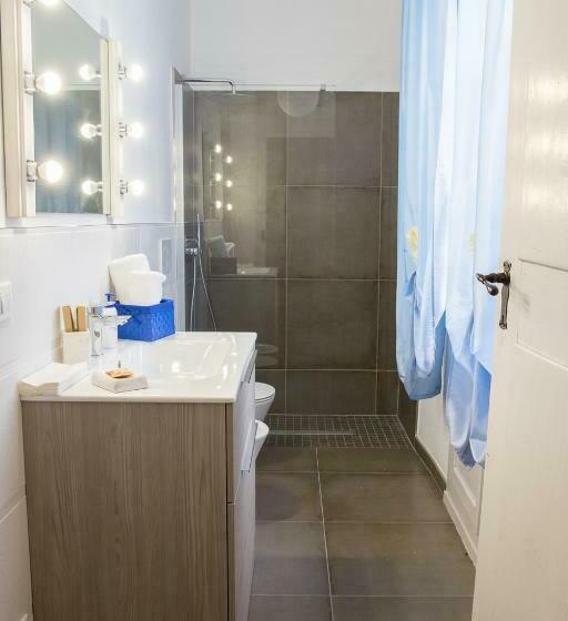 חדר משפחתי, Villa Rambaudi