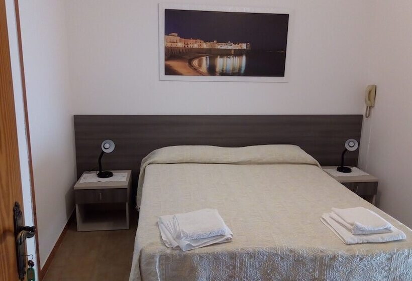 スーペリアールーム, Agostino