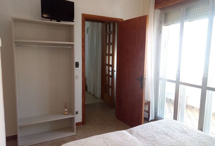 スタンダード４人部屋, Agostino