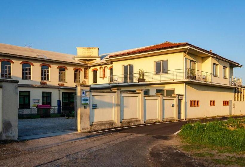 标准三人间, La Montrucca Camere