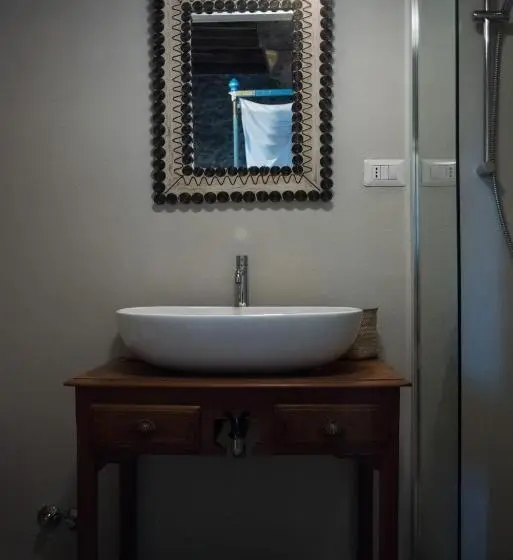 スタンダードインサイドビュールーム, B&b Podere Camaiano