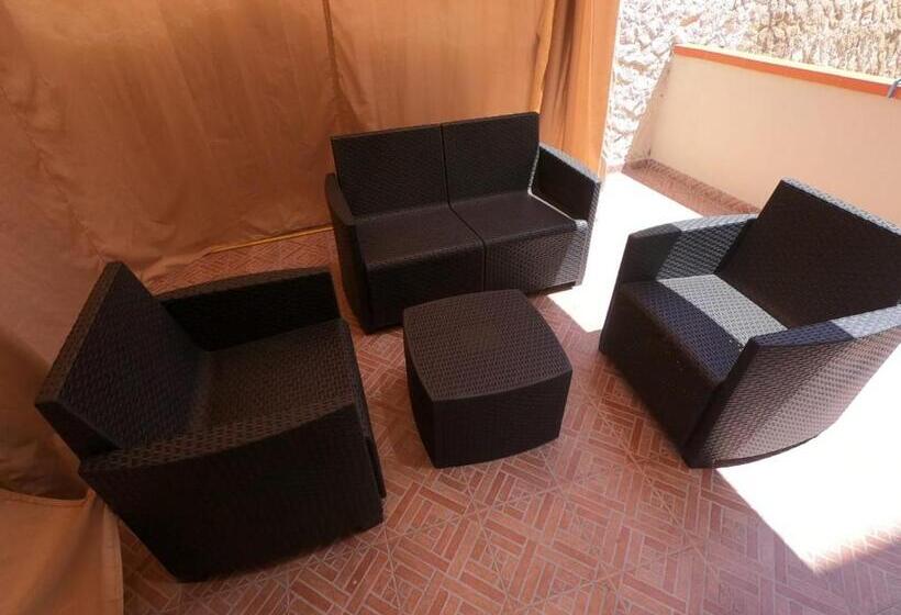 Quarto Deluxe, Da Umby