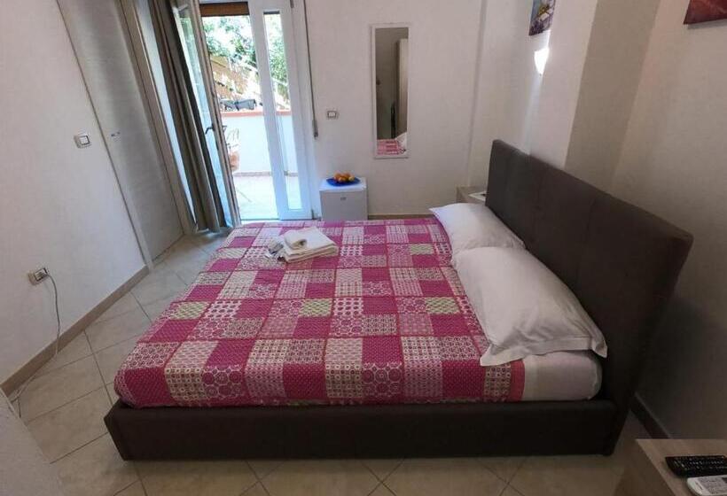 Quarto Deluxe, Da Umby