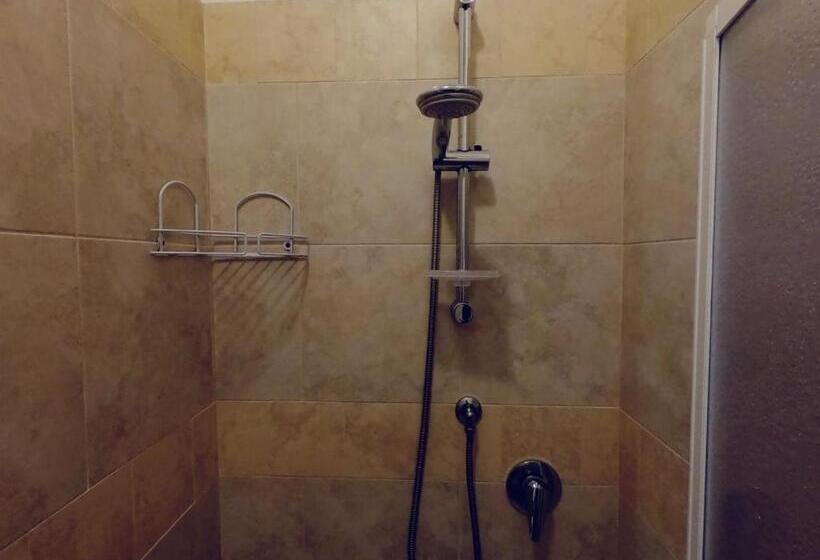 Quarto Deluxe, Da Umby