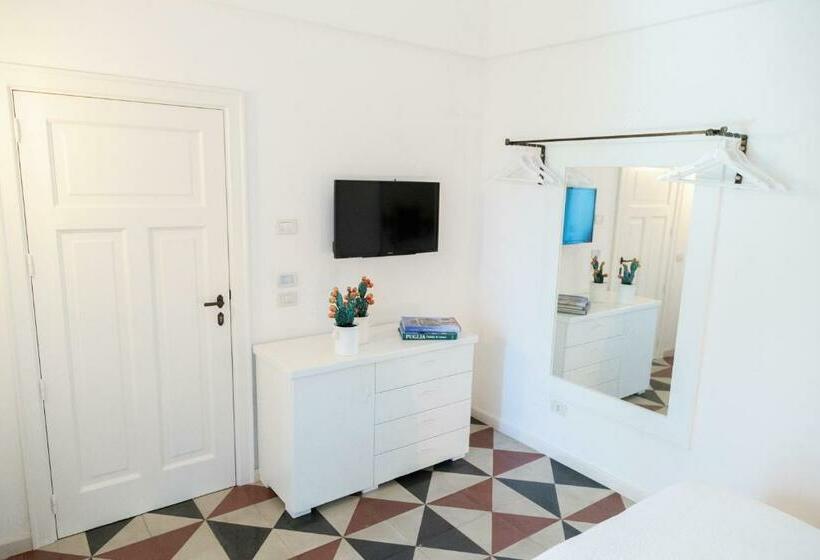 اتاق لوکس, Dimora Graziana 1909