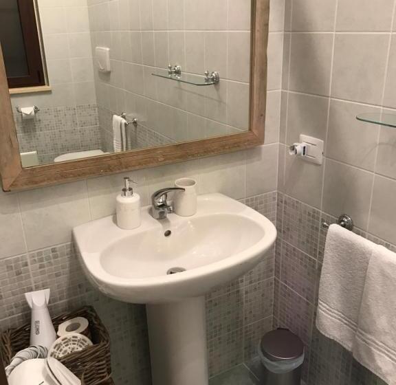 豪华房间, Dimora Le Ginestre Adults Only