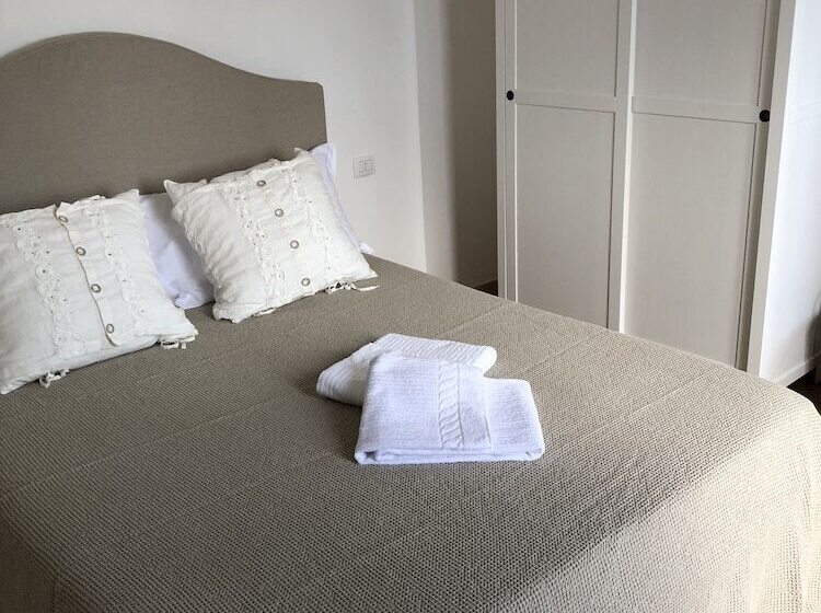 标准间带游泳池, Dimora Le Ginestre Adults Only