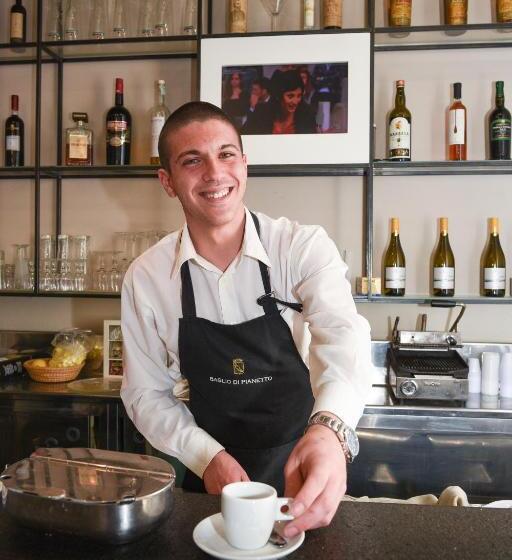 四人标准间, Casa Sarina