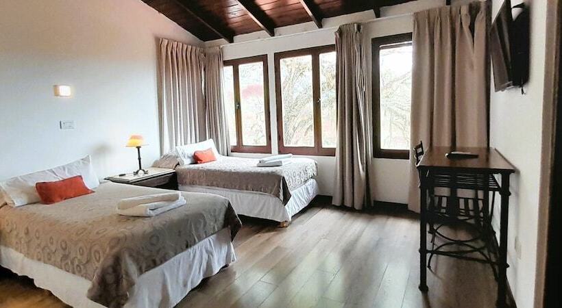 클래식 룸, Selva Montana