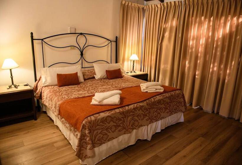 클래식 룸, Selva Montana