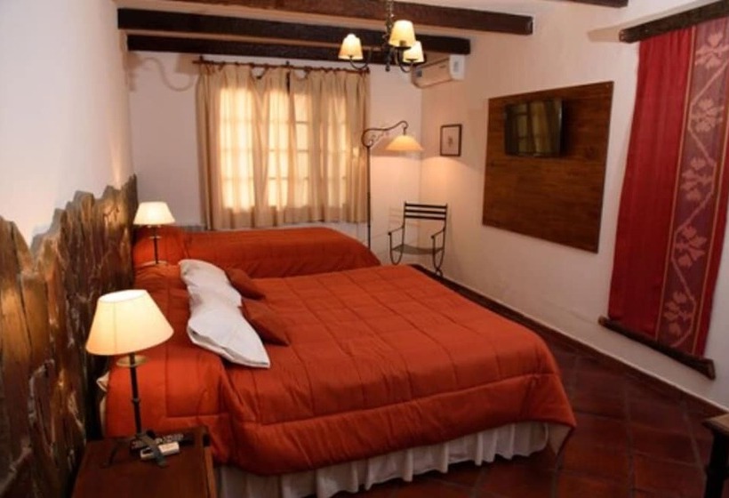 트리플 클래식 룸, Selva Montana