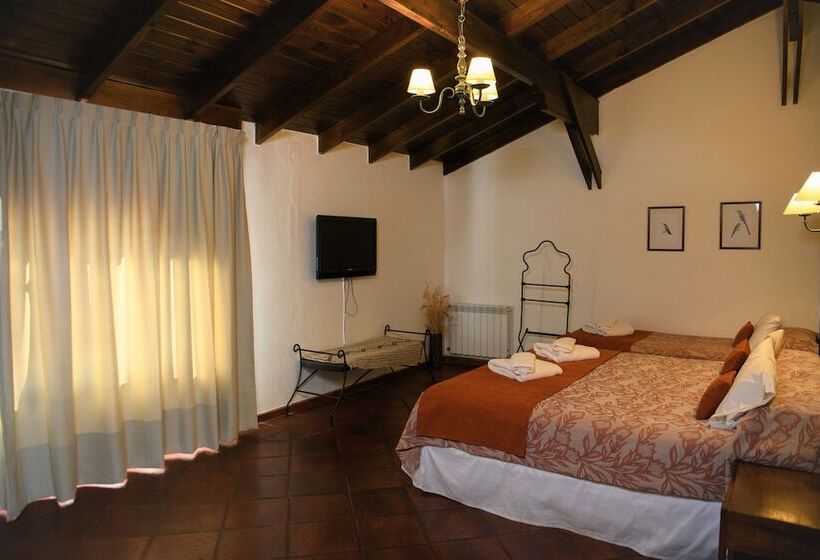 اتاق کلاسیک سه تخته, Selva Montana