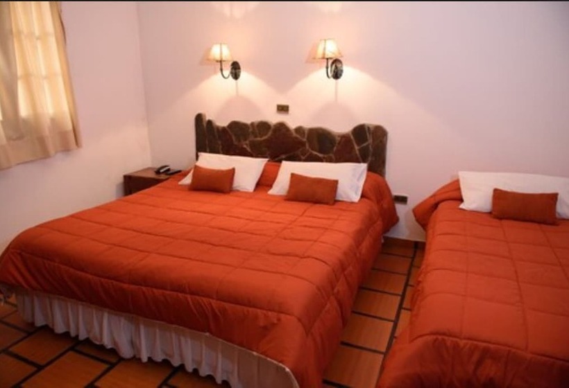 이코노미 트리플 룸, Selva Montana