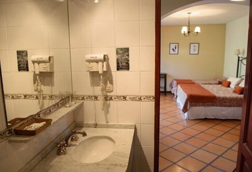 수피리어 룸 산전망, Selva Montana