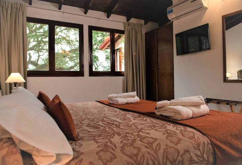 클래식 룸, Selva Montana