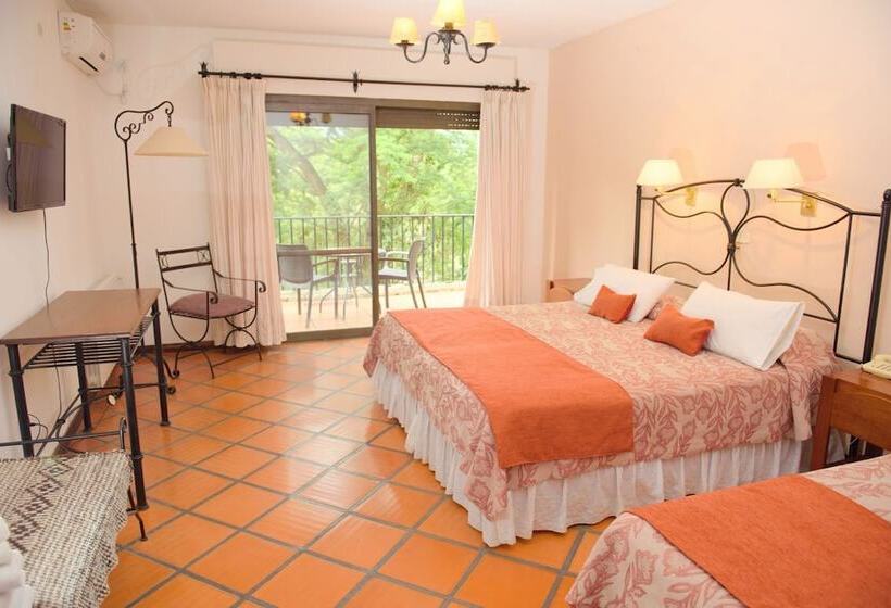 اتاق سوپریور سه تخته, Selva Montana