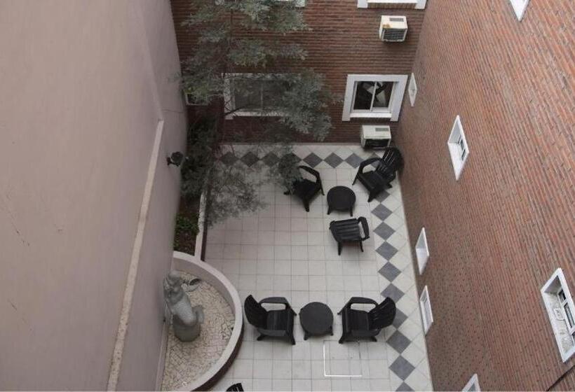 اتاق استاندارد سه نفره, Aires Express