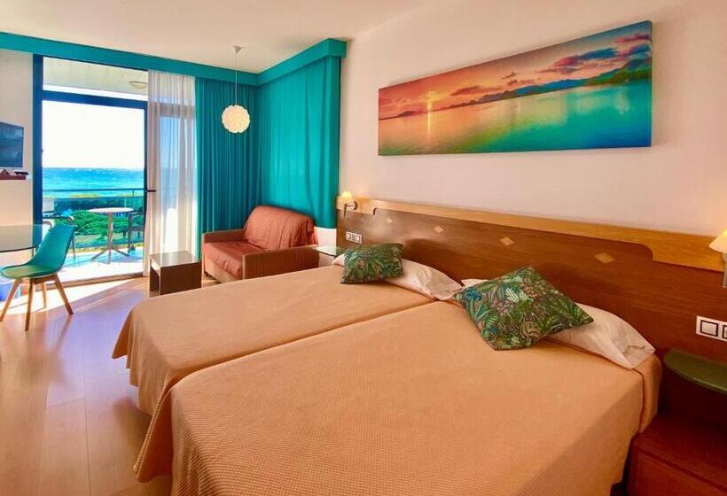 Triple Room Sea View, Blaucel