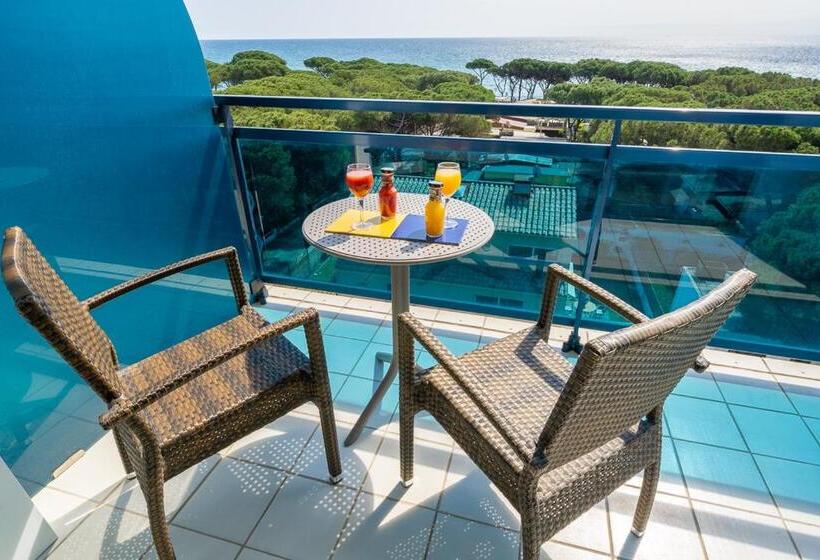 غرفة قياسية رباعية مطلة على البحر, Blaucel