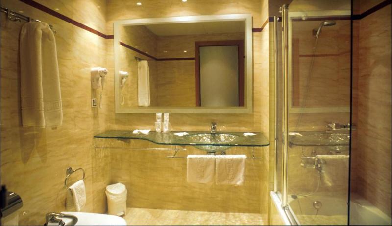 Quarto Estandar, Blaucel