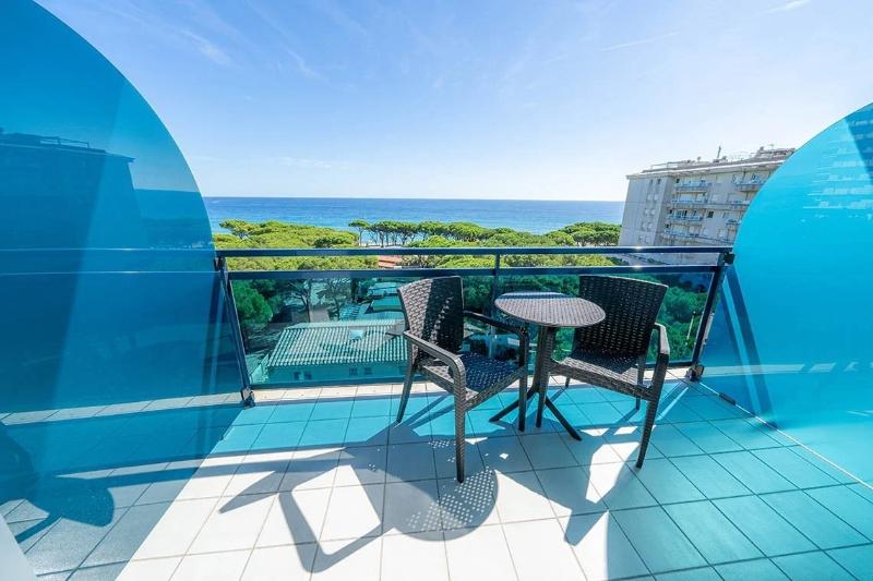 オーシャンビュースタンダードルーム, Blaucel