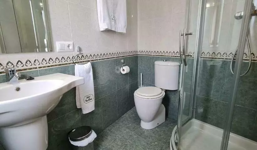 Standard Yhden Hengen Huone, Casa Benilde