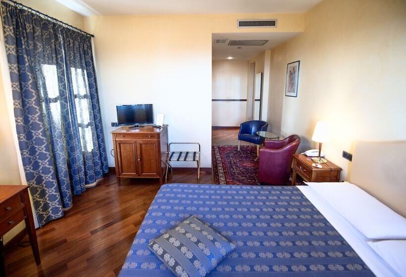 スタンダードルーム, Castello Rosso