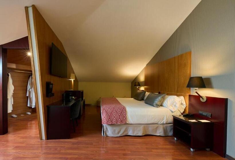 Номер Superior, Catalonia El Pilar