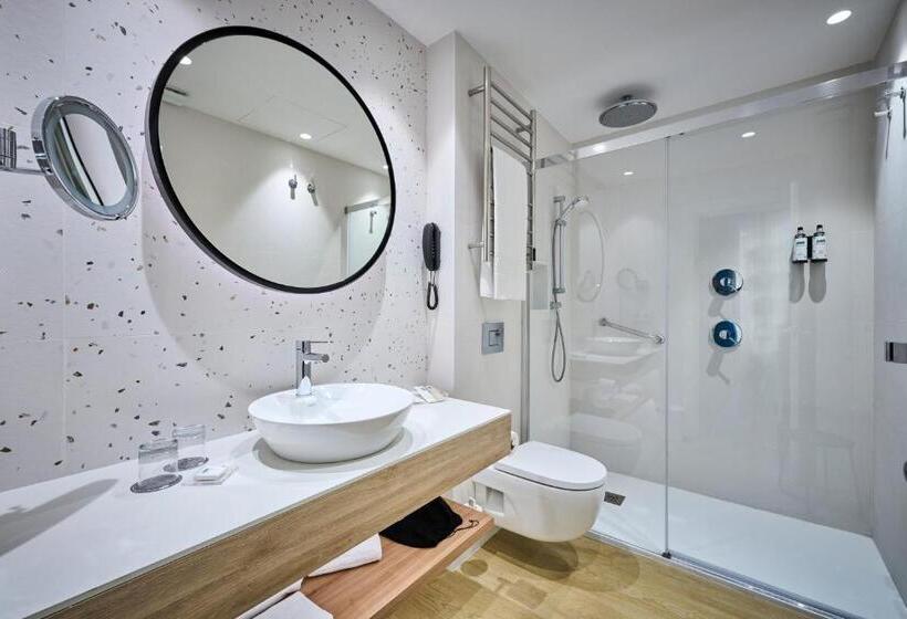 Семейный Номер Премиум, Catalonia El Pilar