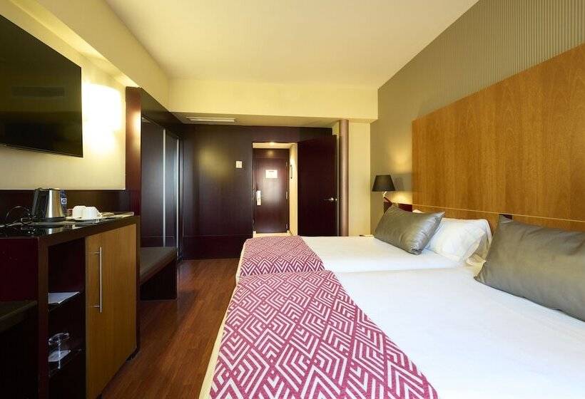 Номер Стандарт, Catalonia El Pilar