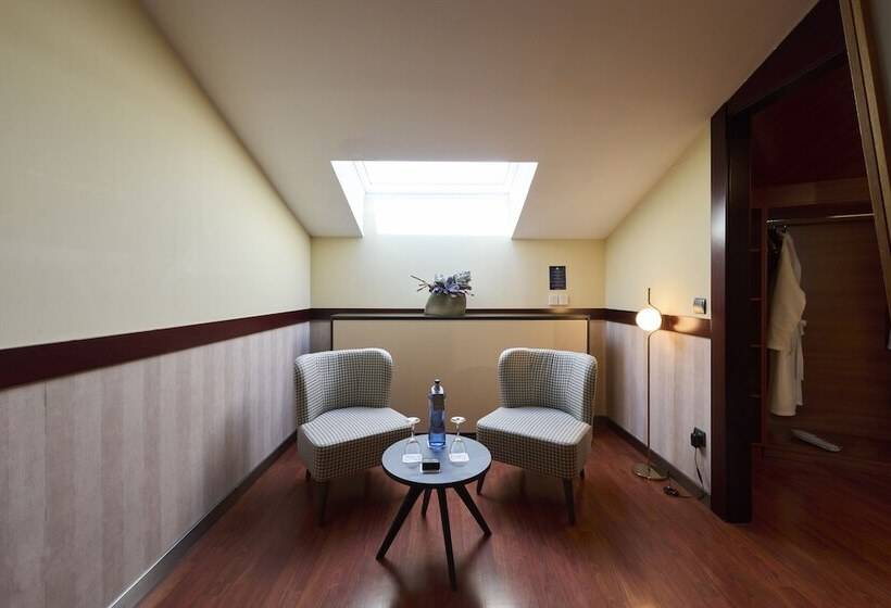 Номер Superior, Catalonia El Pilar