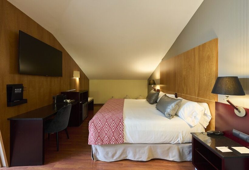 Номер Superior, Catalonia El Pilar