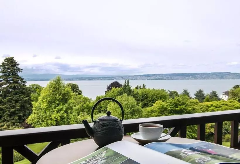 Suite with lake view, Ermitage