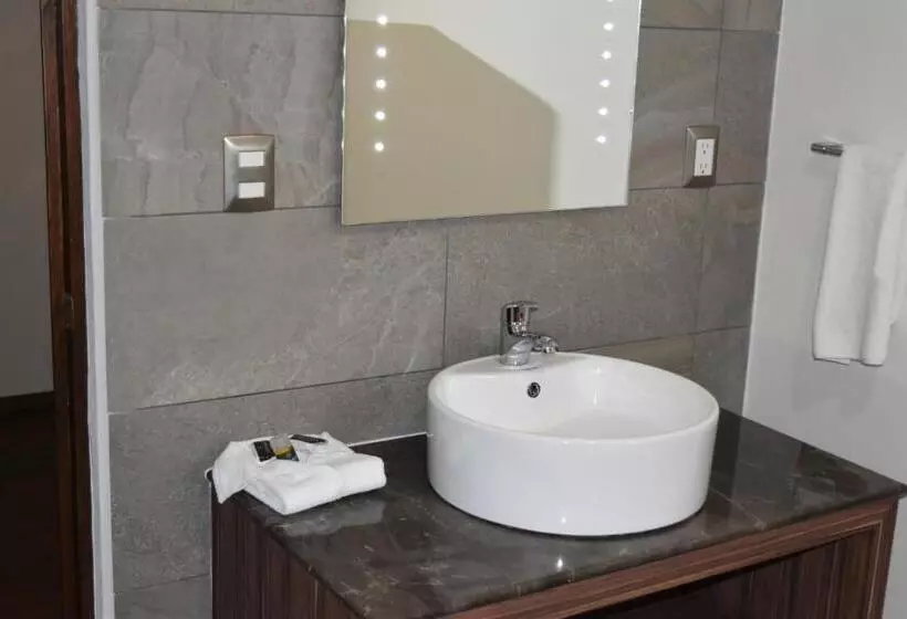 اتاق استاندارد, Estanza Hotel & Suites