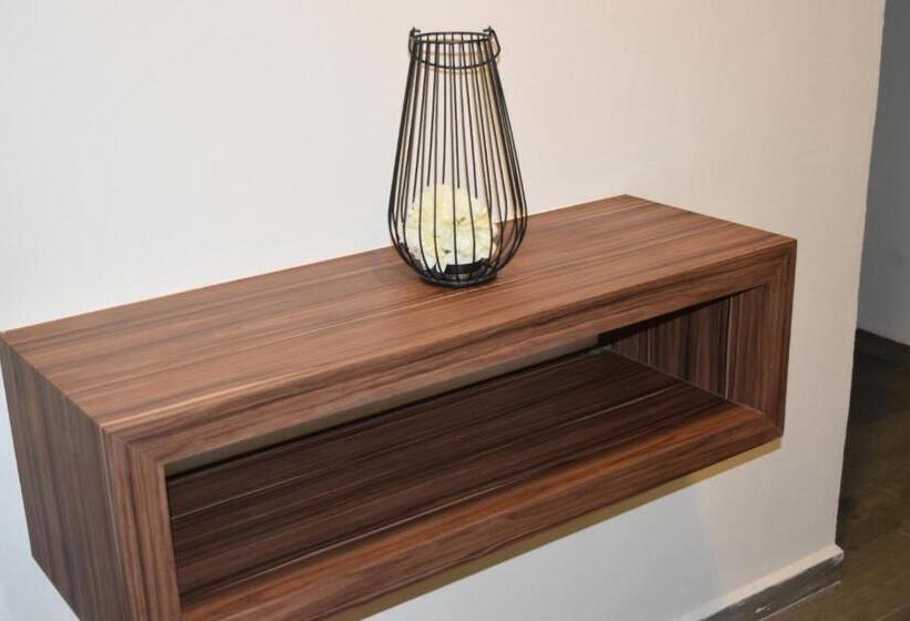 סוויטה משפחתית, Estanza Hotel & Suites