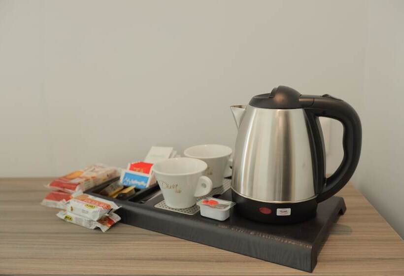 חדר משפחתי, Garibaldi