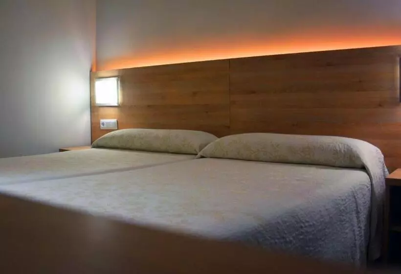 اتاق سوپریور, Hostal Guadiana
