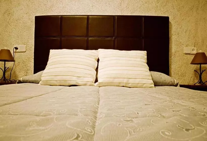 اتاق اکونومی, Hostal Guadiana
