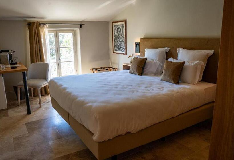 Номер Стандарт, La Bastide D'eygalières