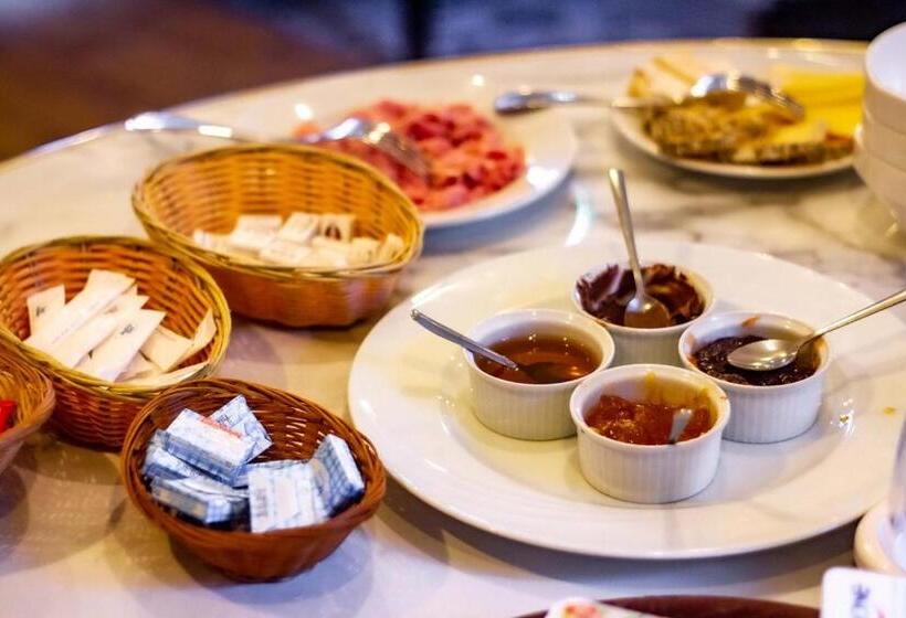 غرفة قياسية, Logis La Chaumiere Saintmaurice