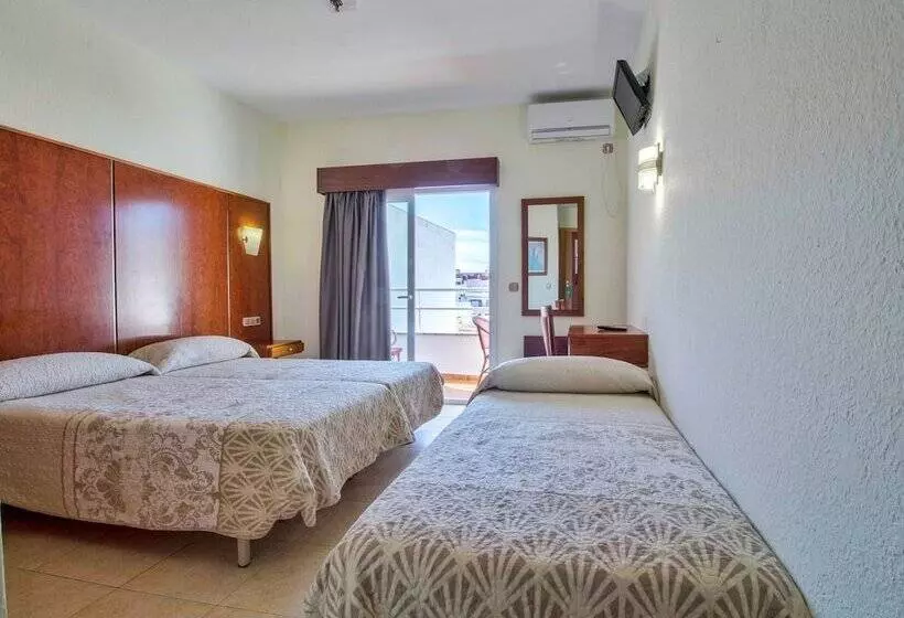 اتاق استاندارد سه نفره, Nch Hotel Torremolinos