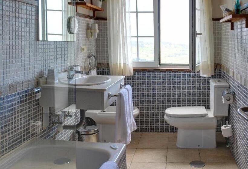 חדר סופריור עם ג'קוזי, Mirador Del Sella